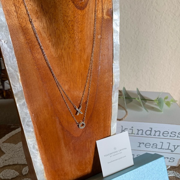 NEW Swarovski Touchstone Crystal ‘XO’ Necklace ❌⭕️ - Picture 4 of 7